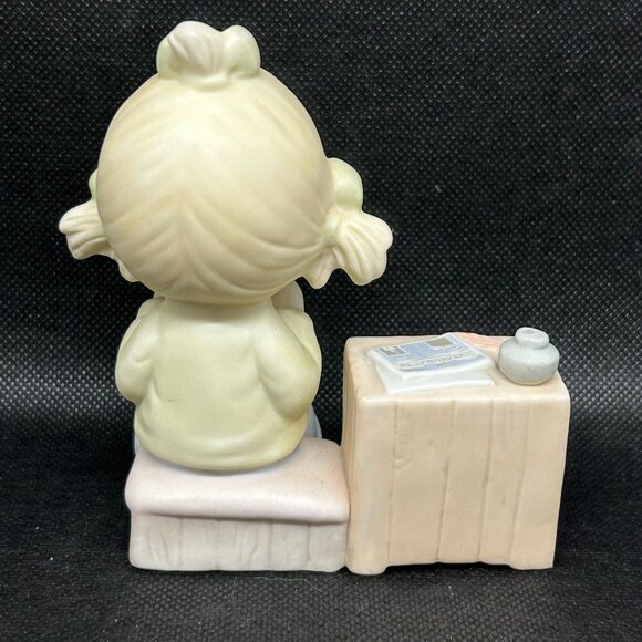 Precious Moments Collectors Club “Dues” figurine - Picture 2 of 3